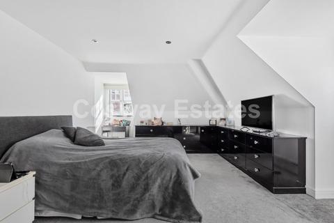 31 Kingsbridge Drive, London, NW7 1GH