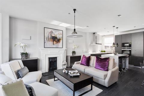 97b Bathurst Gardens, London, NW10 5JJ