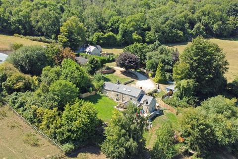 9 bedroom country house for sale - Holywell, Edge, Stroud