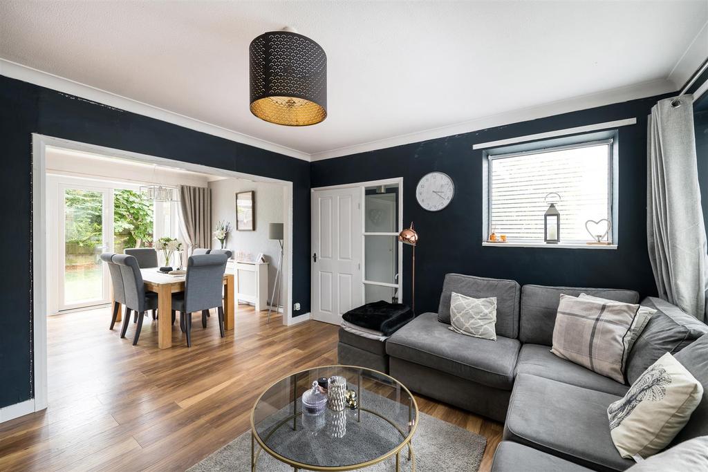 Ash Close, Merstham, Redhill 2 bed £350,000