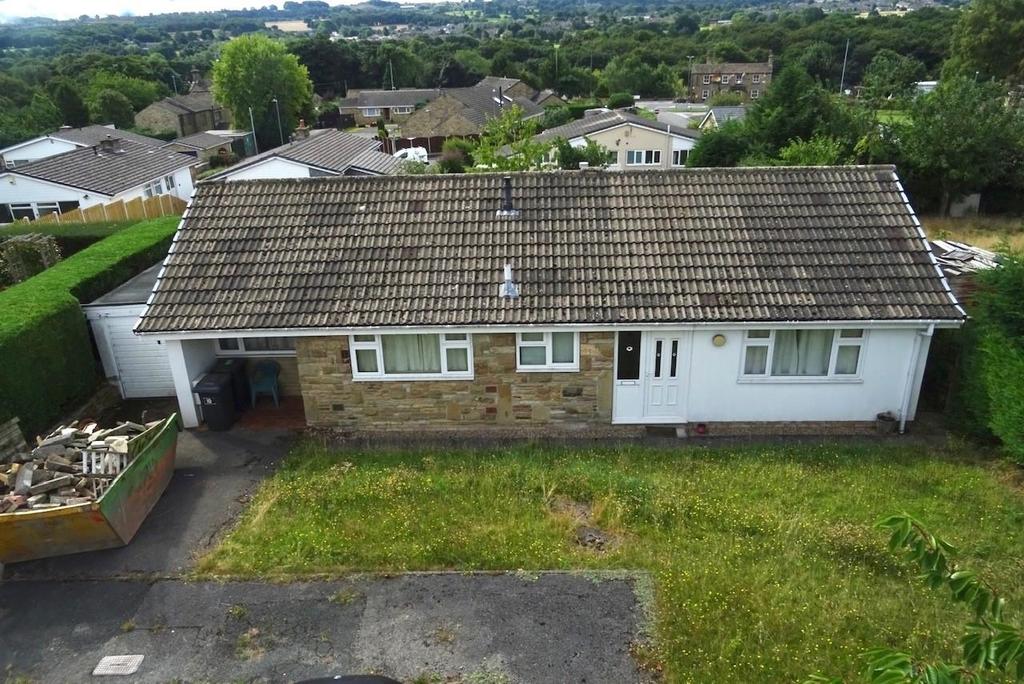 Park Close, Shelley, Huddersfield 3 bed detached bungalow £275,000