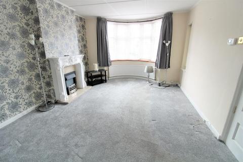 25 Berkeley Avenue, Bexleyheath, DA7 4TY