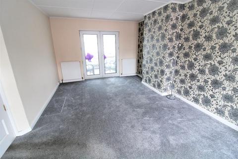 25 Berkeley Avenue, Bexleyheath, DA7 4TY