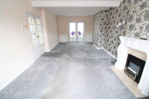 25 Berkeley Avenue, Bexleyheath, DA7 4TY
