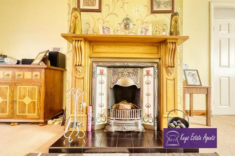 67 Bernard Grove, Stoke-on-trent, ST3 7NZ