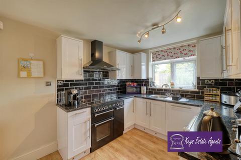67 Bernard Grove, Stoke-on-trent, ST3 7NZ