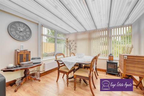 67 Bernard Grove, Stoke-on-trent, ST3 7NZ