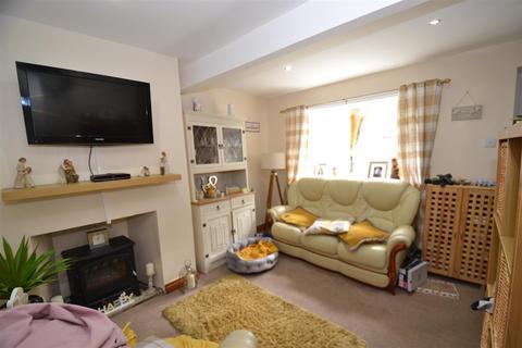 5 Back Fold, Clayton, Bradford, BD14 6BW