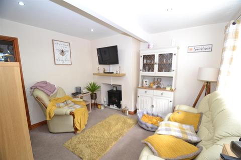 5 Back Fold, Clayton, Bradford, BD14 6BW