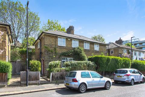 8 Redan Terrace, London, SE5 9DY