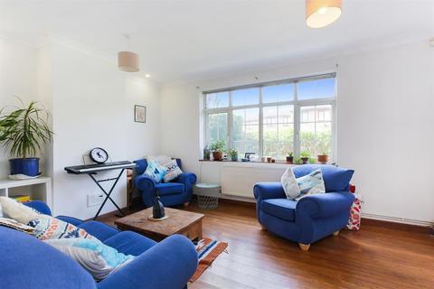 8 Redan Terrace, London, SE5 9DY
