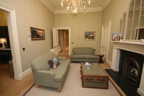 2 bedroom flat to rent - Rutland Square, Edinburgh