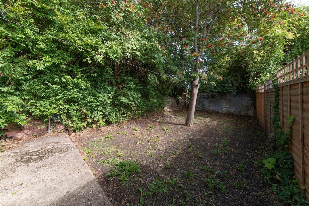 Long Lane, Finchley 1 bed flat £325,000
