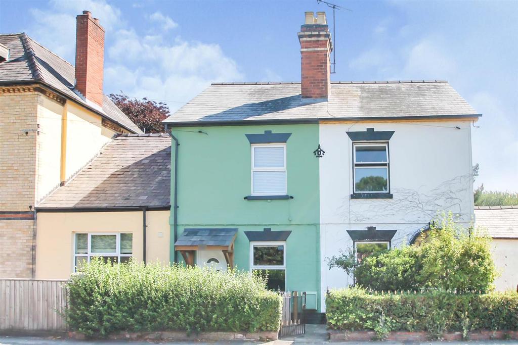 Hereford Road, Leominster 2 bed terraced house £230,000