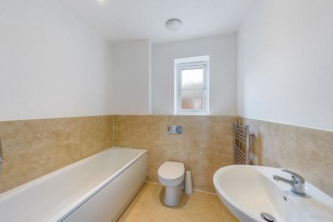 15 Clayhill Gardens, Hoo, Rochester, ME3 9FA
