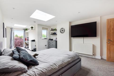 21 Binfield Road, Byfleet, West Byfleet, KT14 7PN