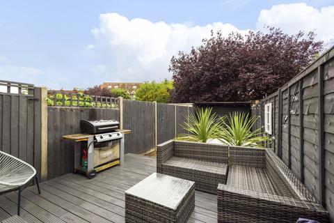21 Binfield Road, Byfleet, West Byfleet, KT14 7PN
