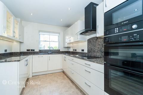 9 Agincourt, Ascot, SL5 7SJ