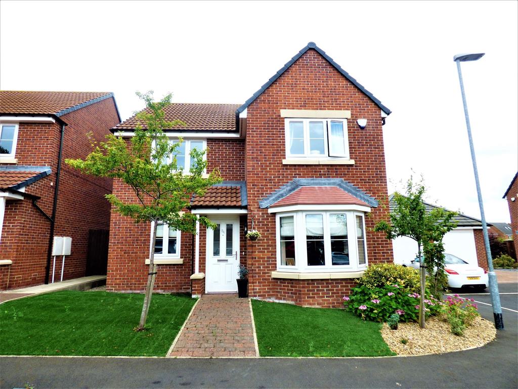 The Chequers, Consett, Durham, DH8 7EQ 3 bed detached house £255,000