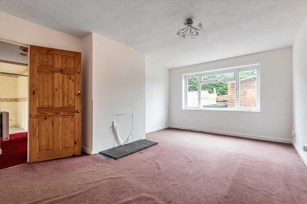 Elmay Houses, Ludgershall 2 bed apartment £150,000