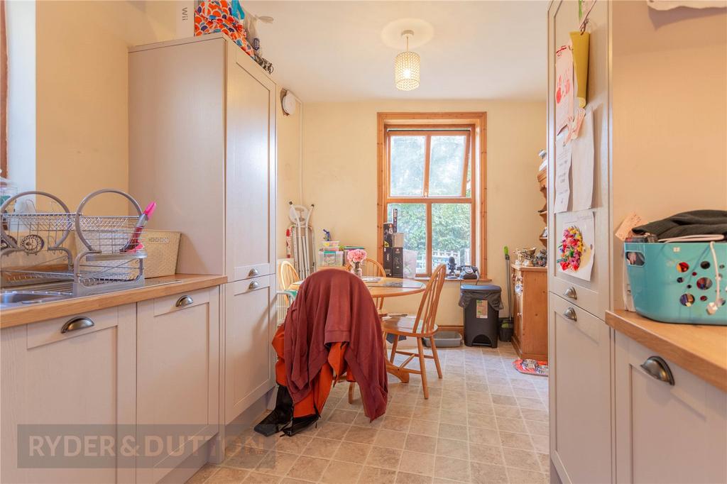 Kitchen-Diner:
