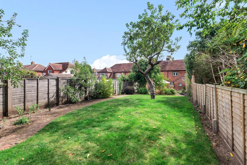 Burpham Lane, Guildford, Gu4 3 Bed Terraced House For Sale - £650,000