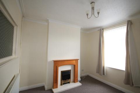 2 bedroom terraced house to rent, Beeson St, Grimsby, DN31