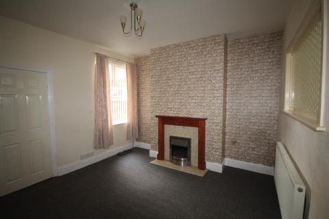 2 bedroom terraced house to rent, Beeson St, Grimsby, DN31