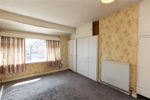 3 bedroom semi-detached house for sale - Butts Road, Penn, Wolverhampton, West Midlands, WV4