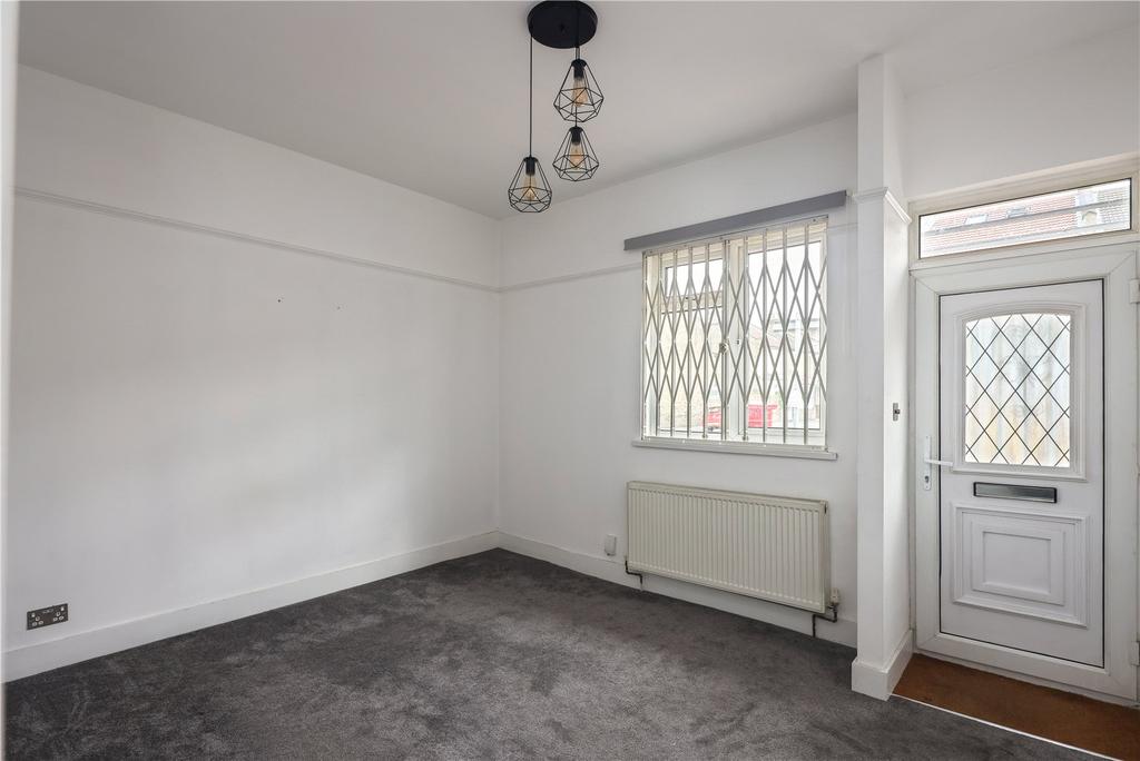 Selby Road, Leytonstone, London, E11 3 bed end of terrace house £