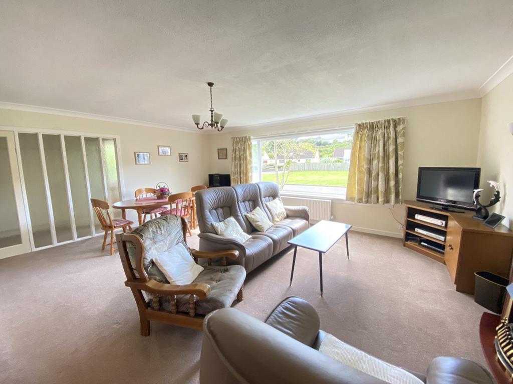 2 Telford Close, Kirkcudbright 4 bed bungalow £285,000