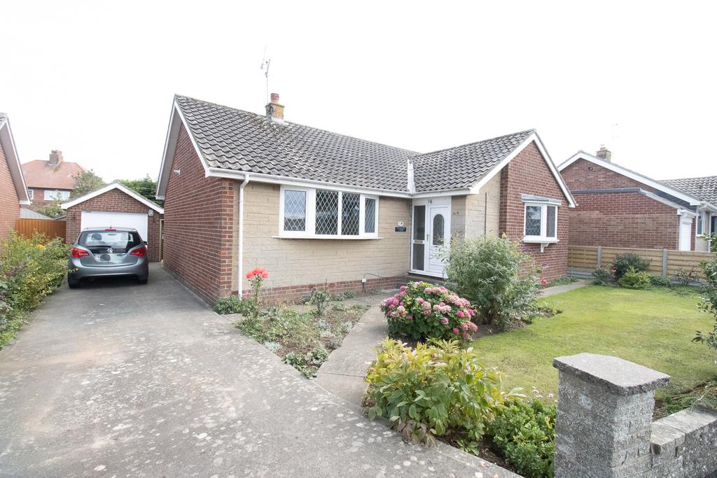 Wharfedale, Filey YO14 3 bed detached bungalow for sale £325,000