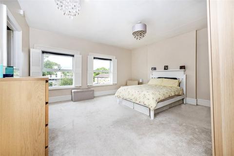 2 bedroom flat for sale - Stanley Road, Teddington, TW11