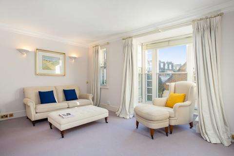 3 bedroom house for sale - Charles II Place, London, SW3
