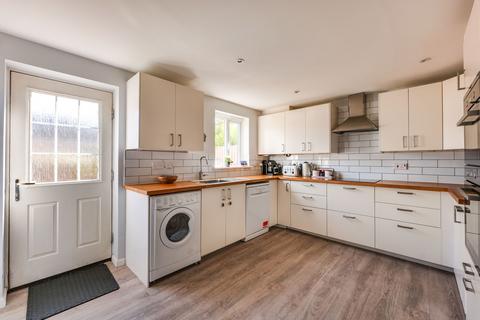 12 Athena Close, Southend-on-sea, SS2 4GL