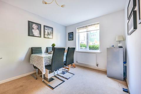 12 Athena Close, Southend-on-sea, SS2 4GL