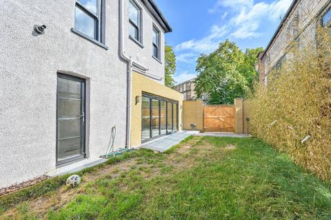162 Windsor Road, London, E7 0RB