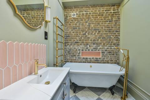 162 Windsor Road, London, E7 0RB