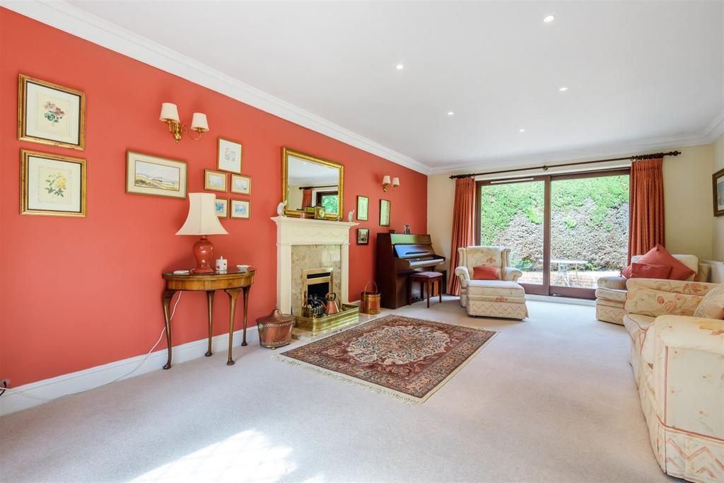 Monkmead Lane, West Chiltington, RH20 4 bed detached bungalow for sale