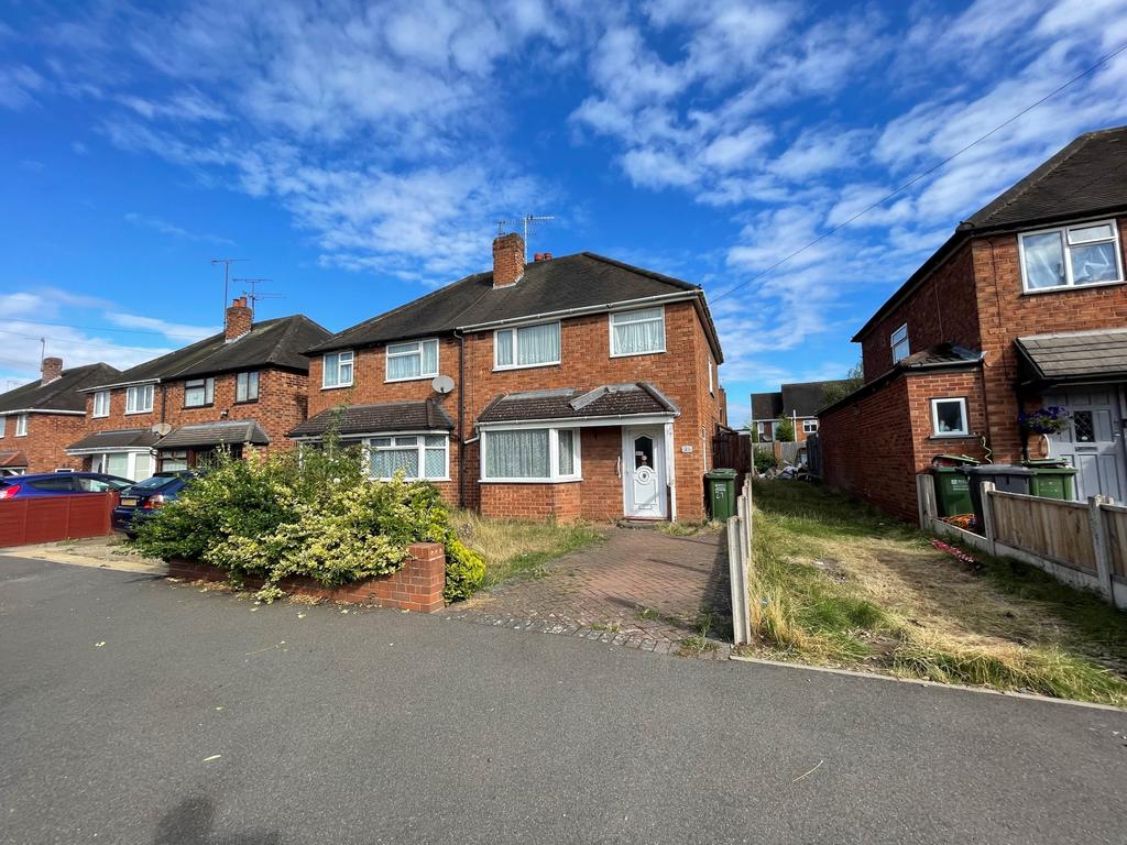 Rosemary Road, Kidderminster... 3 bed semidetached house £39,000