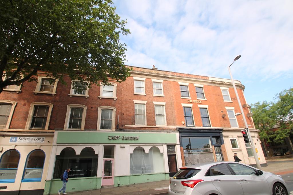 Flat 1, Mansfield Road, Nottingham, NG1 3FH 2 bed flat £625 pcm (£144 pw)