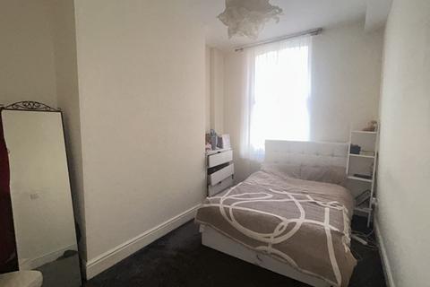 2 bedroom flat to rent, 55-57 Mansfield Road, Nottingham, NG1 3FH