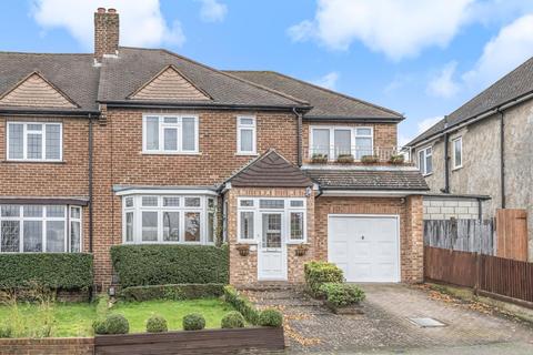 56 Kechill Gardens, Bromley, BR2 7NG