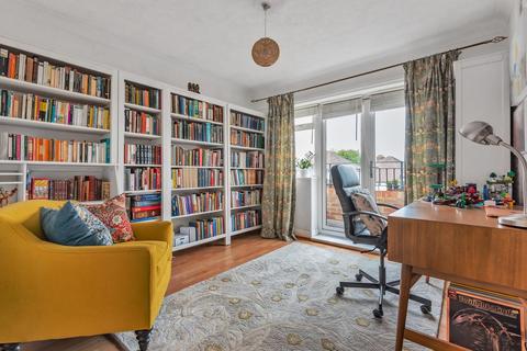 56 Kechill Gardens, Bromley, BR2 7NG