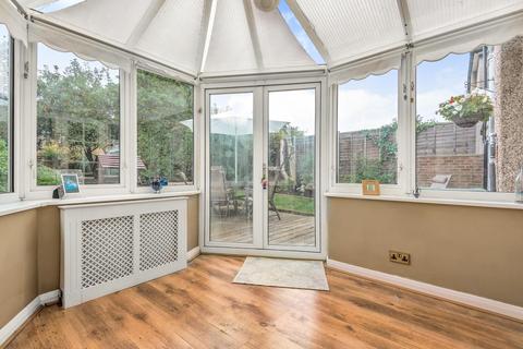 56 Kechill Gardens, Bromley, BR2 7NG