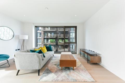 2 bedroom flat to rent, The Modern, Embassy Garndens, London, SW11