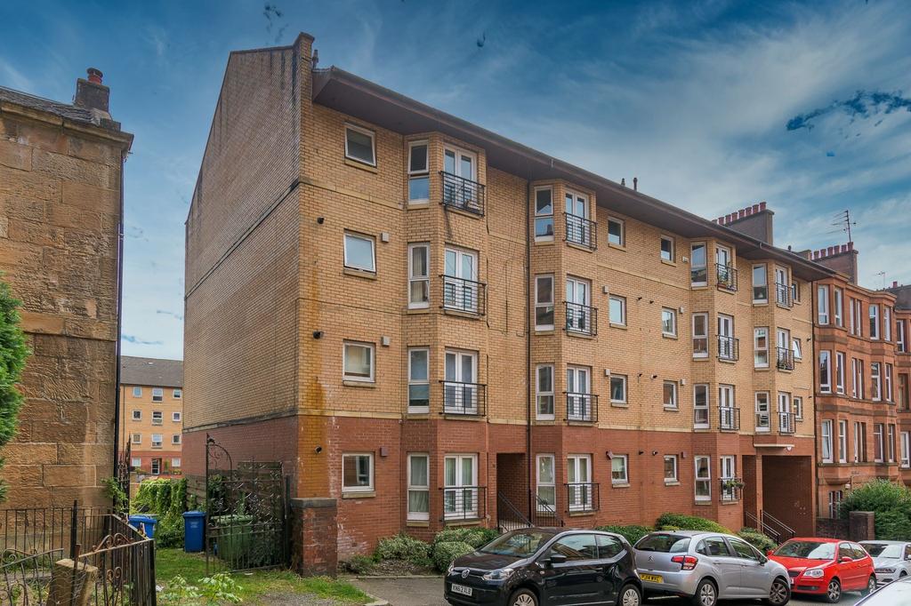 Apsley Street, Flat 1/1, Partick... 2 bed flat £995 pcm (£230 pw)