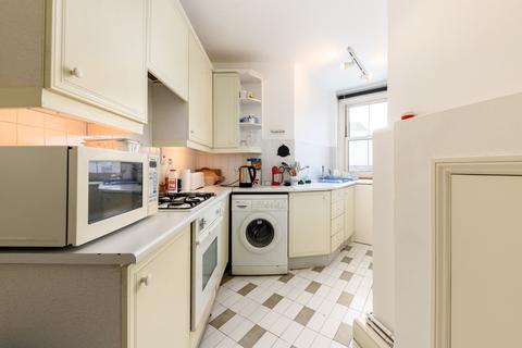 17 Chapter Chambers, London, SW1P 4NR