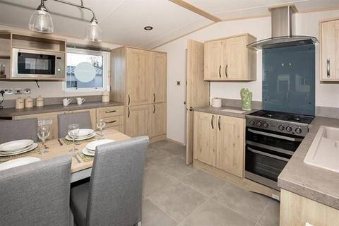 2 bedroom static caravan for sale, Fen Lane, Colchester Essex