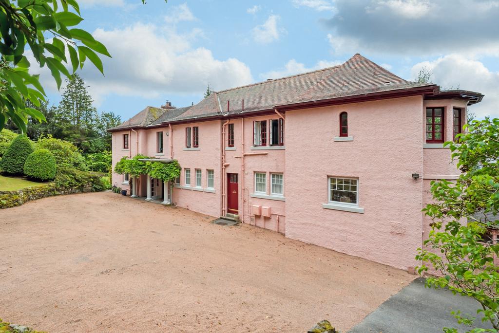 Dundee Road, Perth, Perthshire, PH2 7BB 4 bed semidetached house £